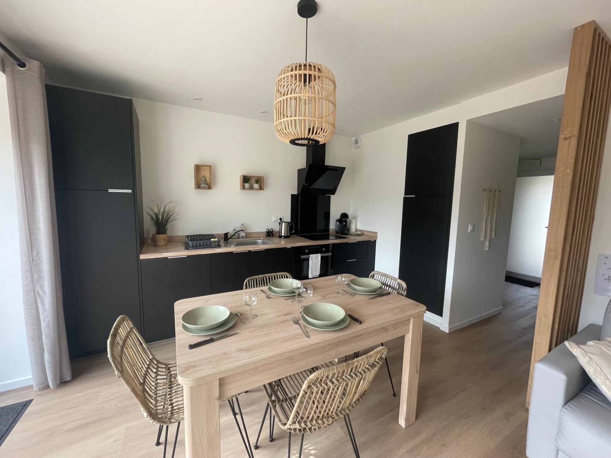 Sejour Detente - Appart'Hotel N 1 Avec Jaccuzi, Piscine Et Petit-Dejeuner Chouzelot Buitenkant foto